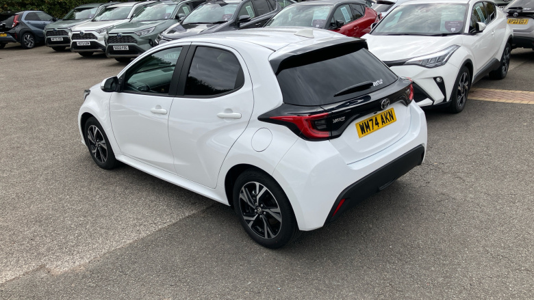 Toyota Yaris 1.5 Hybrid Design 5dr CVT Hybrid Hatchback